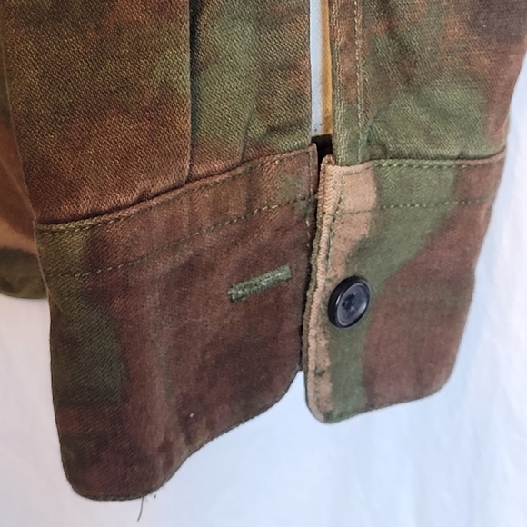 Volcom Stone Classic Fit Button Up  Camouflage Shirt XL - Picture 3 of 6